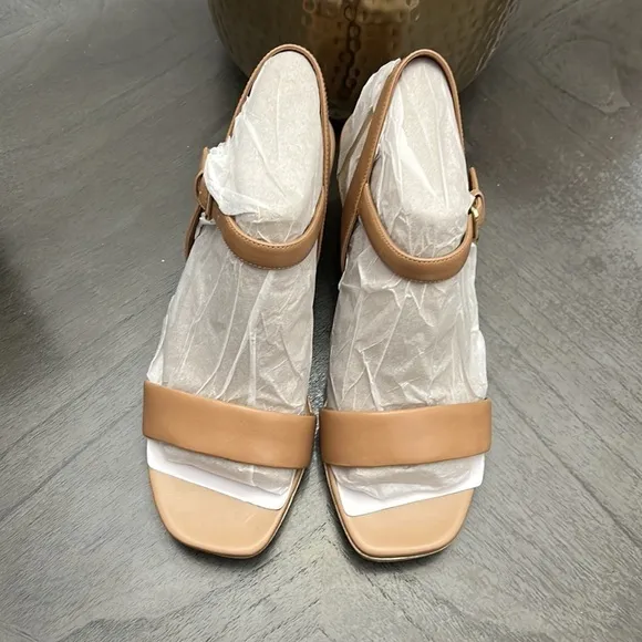 Naturalizer Rose Leather Block Heel Sandals