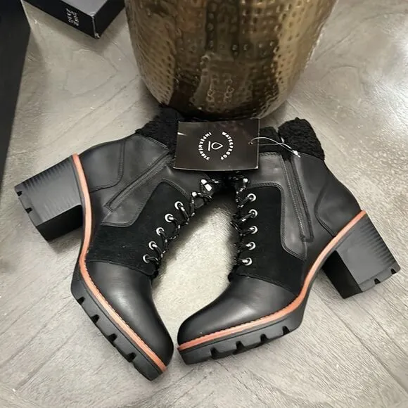 Naturalizer Val Waterproof Ankle Boot (WIDE)