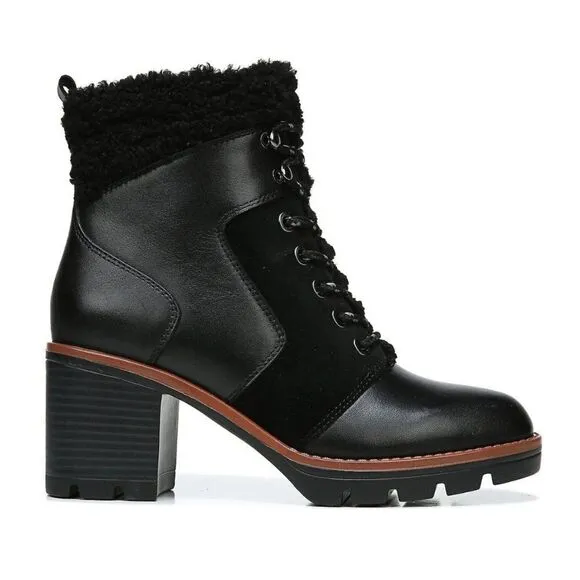 Naturalizer Val Waterproof Ankle Boot (WIDE)