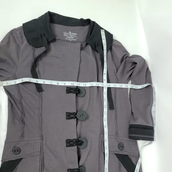 Neon Buddha Coat NWOT Sz Medium