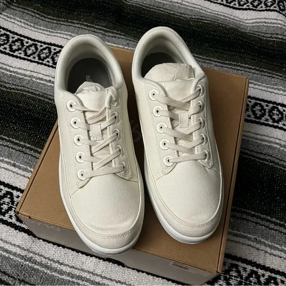 New Allbirds The Canvas Pacer Low-top Sneakers in Natural White Size 10