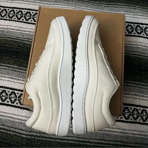 New Allbirds The Canvas Pacer Low-top Sneakers in Natural White Size 10