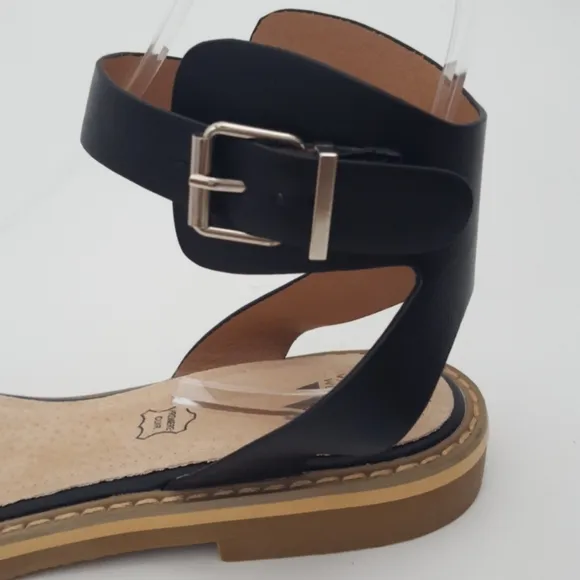 New Anthropologie Vanessa Wu leather sandals EU 40