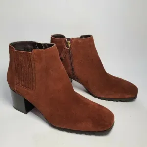 NEW Aquatalia women Ankle BROWN suede boots size 8.5