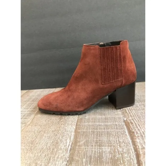 NEW Aquatalia women Ankle BROWN suede boots size 8.5