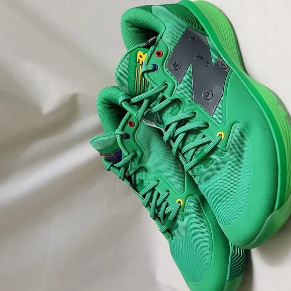 New Balance FuelCell Hesi Low Green Athletic Basketball Sneakers (m size 14)