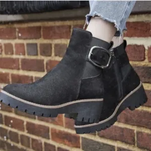 New Blondo Waterproof boots black size 9
