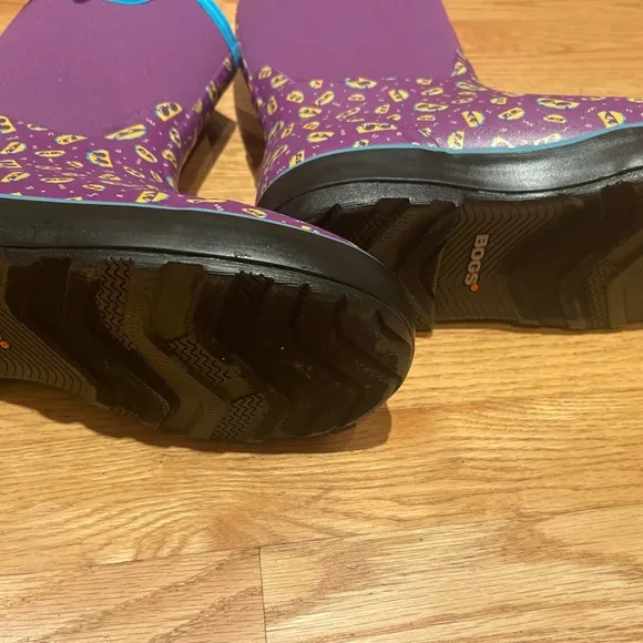 New Bogs Classic Tacos youth boots size 6