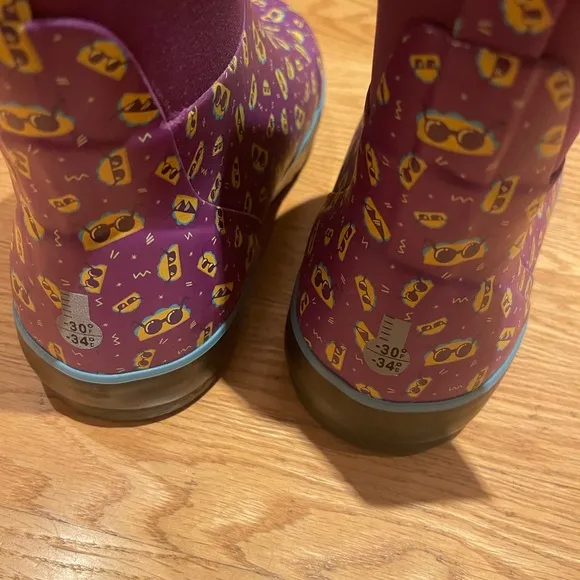 New Bogs Classic Tacos youth boots size 6