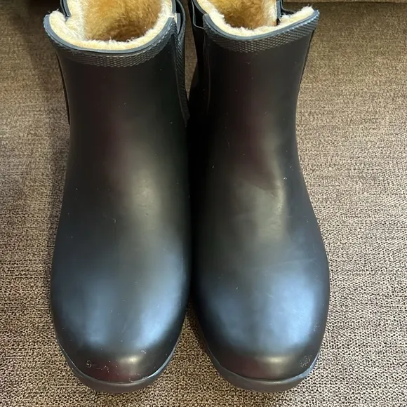 New Chooka Eastlake Waterproof Faux Fur Lined Chelsea Boot Women’s Size 6
