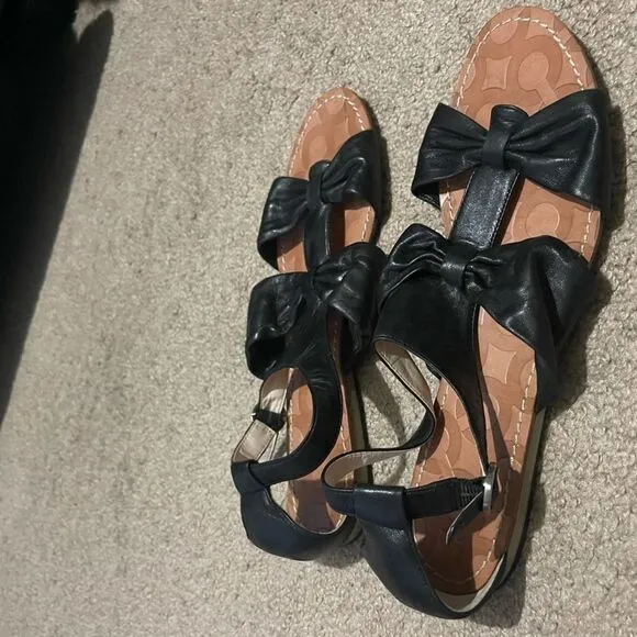New COACH Black Leather sandals size 8.5 new