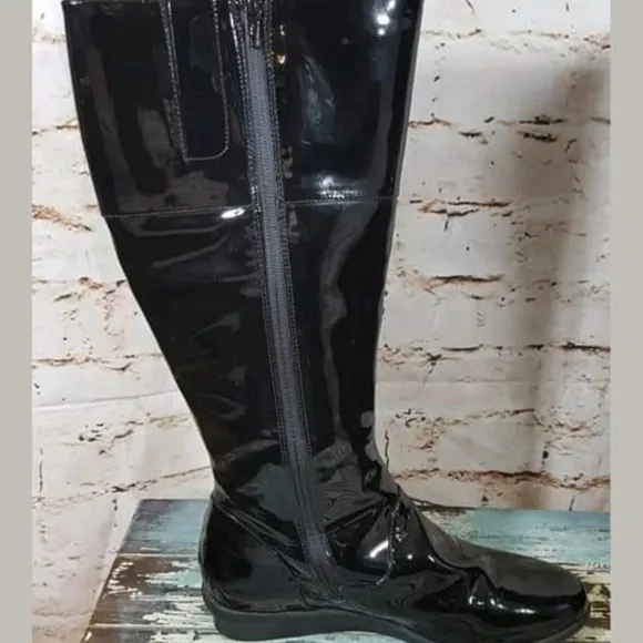 NEW COLE HAAN WATERPROOF RAIN BOOTS SIZE 10.5