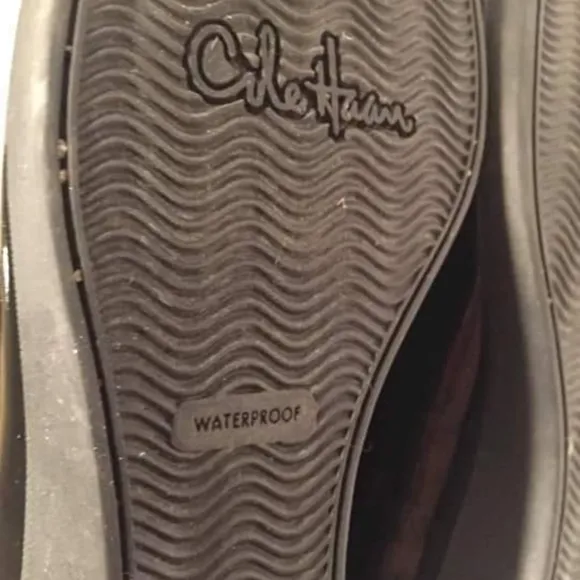 NEW COLE HAAN WATERPROOF RAIN BOOTS SIZE 10.5