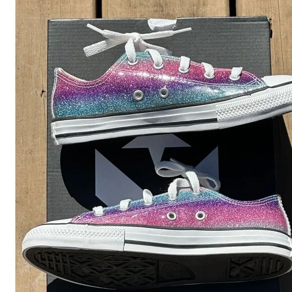 NEW Converse Girls Chuck Taylor All Star Glitter Ox Casual Sneaker - Youth 2Y