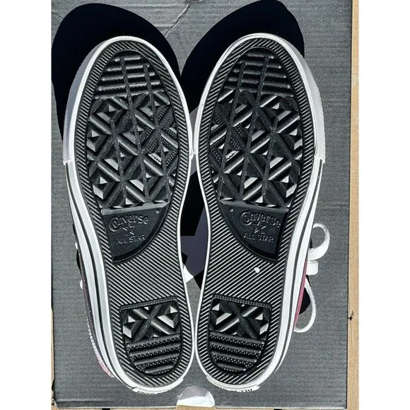 NEW Converse Girls Chuck Taylor All Star Glitter Ox Casual Sneaker - Youth 2Y