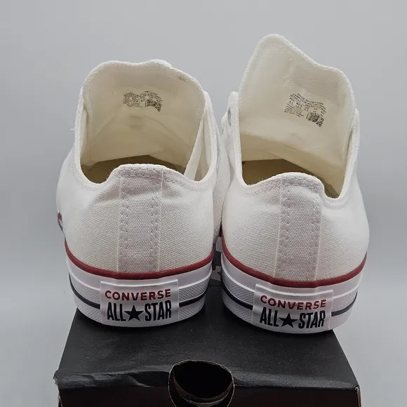 New Converse white Chuck Taylor All Star Low Sneakers women 10.5 / mens 8.5- NIB