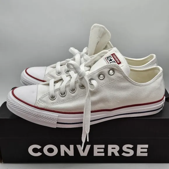 New Converse white Chuck Taylor All Star Low Sneakers women 10.5 / mens 8.5- NIB