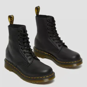 🌸NEW Dr. Martens 1460 Black Leather Men's Boots Women’s Size 7 With Box.