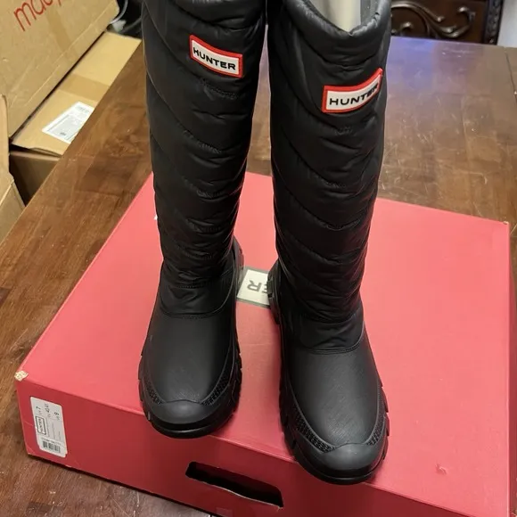 New Hunter Women's Boots 9 Intrepid Tall Snow Quilted BLACK Insulated Waterproof