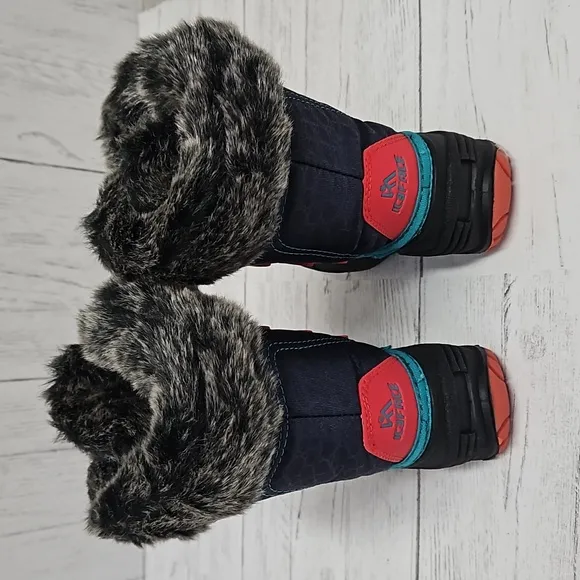 New, Ice face boys size 9  winter waterproof snow boots