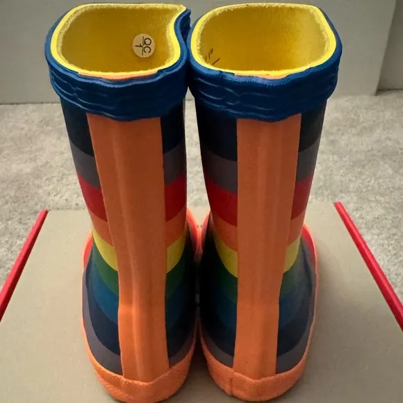 NEW in Box Hunter Kids’ Classic Waterproof Rain Boots, Rainbow 🌈, Toddler 6M