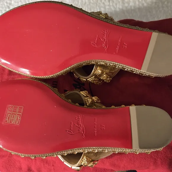 NEW IN THE BOX - Christian Louboutin Gold Studded Women's Sandals