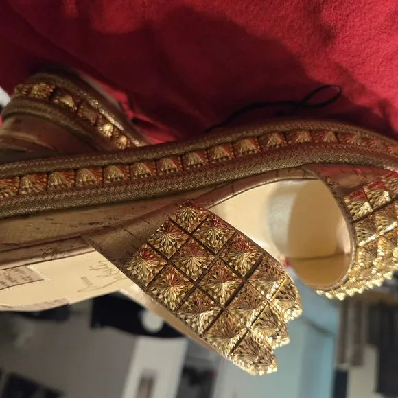 NEW IN THE BOX - Christian Louboutin Gold Studded Women's Sandals