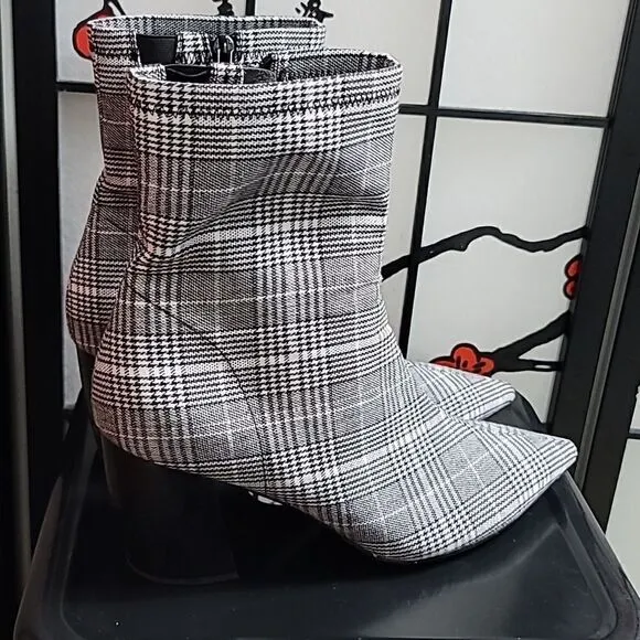 New Jeffrey Campbell Sport Black &amp; White Plaid Pointed Toe Block Heel Boots