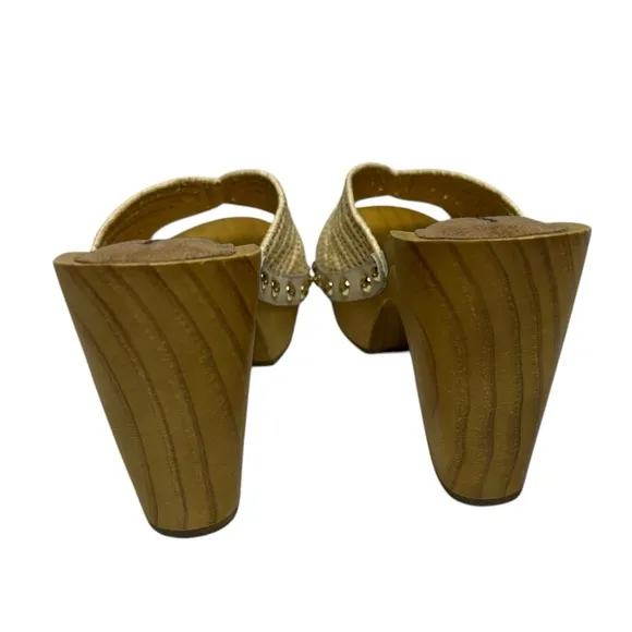 NEW Kelsi Dagger Brooklyn Dreamer Studded Wooden Sandals 6.5