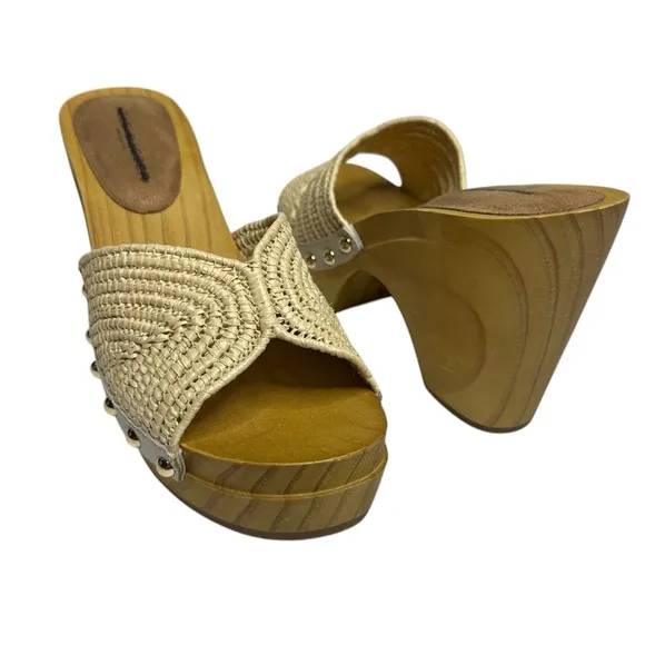 NEW Kelsi Dagger Brooklyn Dreamer Studded Wooden Sandals 6.5