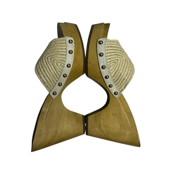 NEW Kelsi Dagger Brooklyn Dreamer Studded Wooden Sandals 6.5