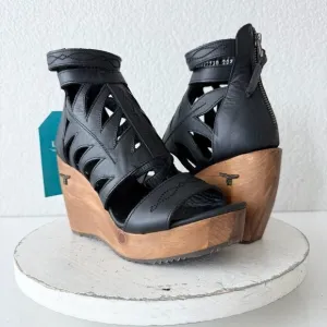 NEW Lane Boots BECCA Womens Black Wedges Size 8 Western Sandals Cowgirl Leather