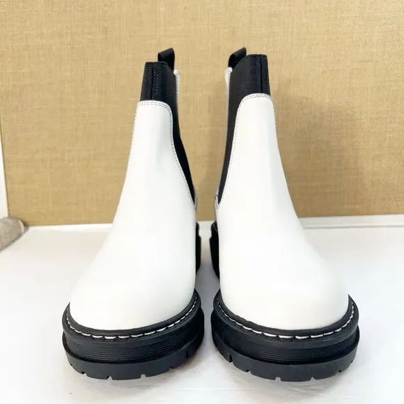 NEW Marc Fisher Patrick Chelsea Leather Lug Sole Chunky Y2K Boots Booties Size 8