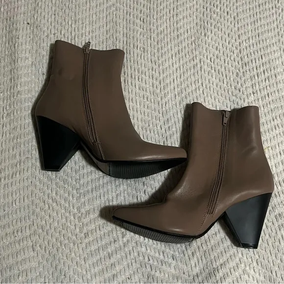 🖤New Marcella New York Leo Ankle Boots🖤