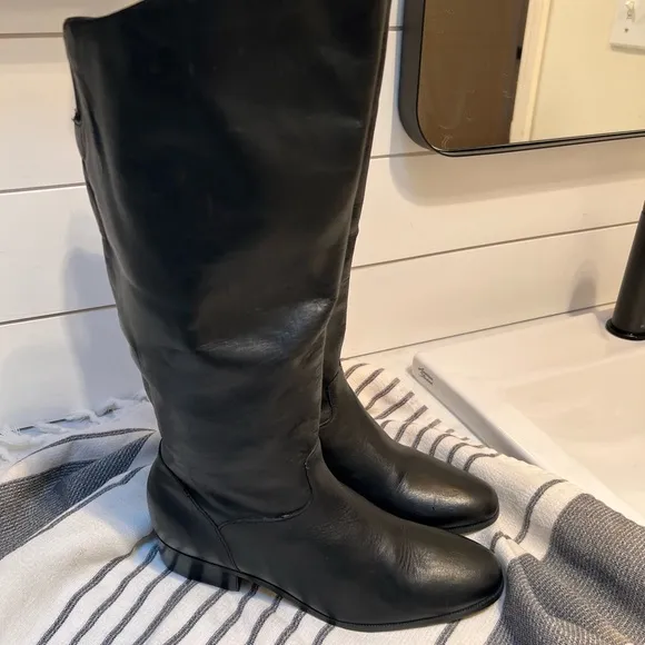 NEW NATURALIZER 🌼 Elegant Black Leather Women's Boots , Sz 7N .