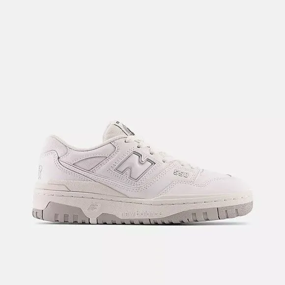 NEW New Balance 550 Big Kids Size 4.5 Low Top Basketball Sneakers White &amp; Gray
