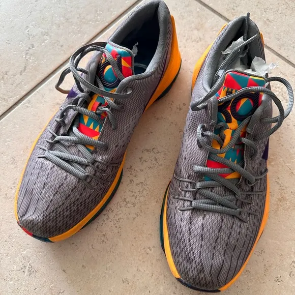 New Nike KD 8 PG County Basketball Shoes Sneakers - 7Y big kids - unworn