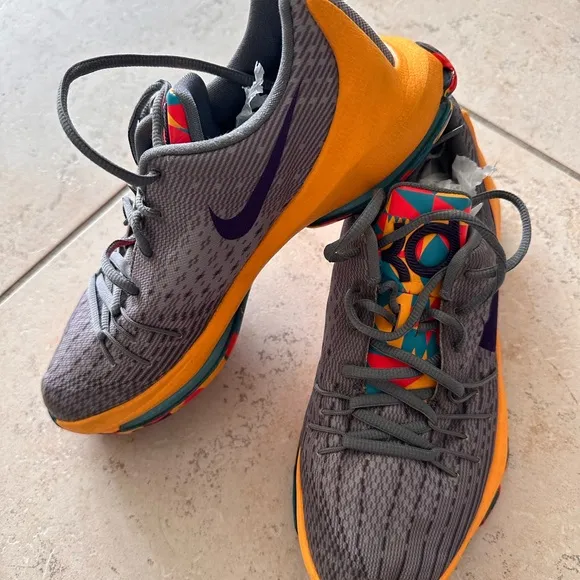 New Nike KD 8 PG County Basketball Shoes Sneakers - 7Y big kids - unworn