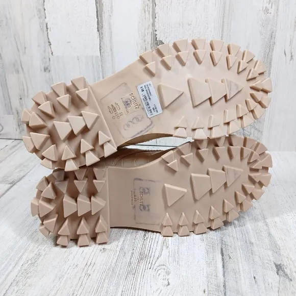 New SCHUTZ Orly Cream High-Top Combat Boots Chunky Sole and Lace-Up Design #1206