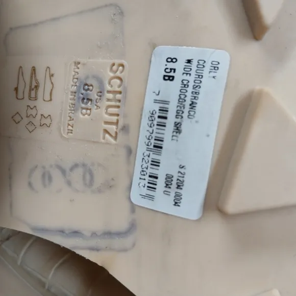 New SCHUTZ Orly Cream High-Top Combat Boots Chunky Sole and Lace-Up Design #1206