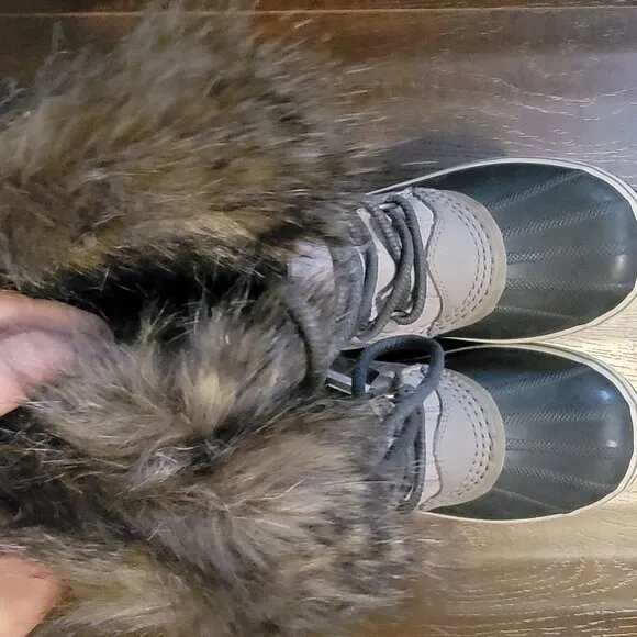 NEW Sorel Joan Of Arctic Winter Snow Boots Womens 6 Faux Fur Outdoors Cozy