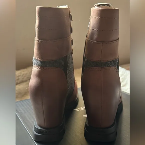 New Sorel Leather Boots size 7.
