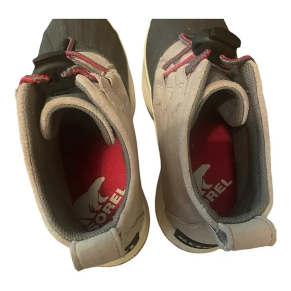 New Sorel Out And About Rain Waterproof Boots Pink and Black Size 3