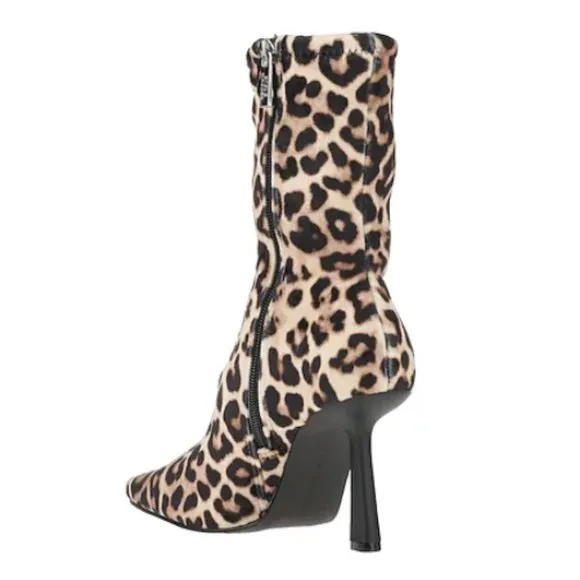 NEW Steve Madden Vakay Sock Booties In Leopard