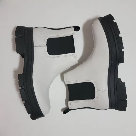 NEW UGG Ashton Chelsea Boots Womens 9.5 White Chunky Chic Boho Retro Y2K