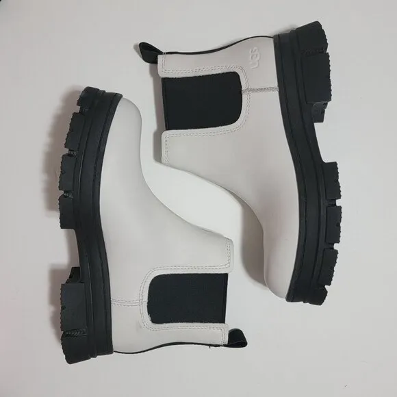 NEW UGG Ashton Chelsea Boots Womens 9.5 White Chunky Chic Boho Retro Y2K