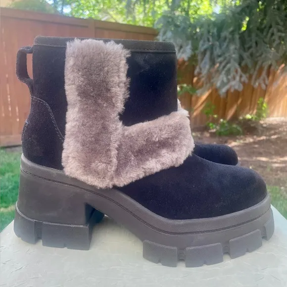 NEW UGG Brooklyn Sunburst 1145710 Black Suede &amp; Shearling Platform Chelsea Boots