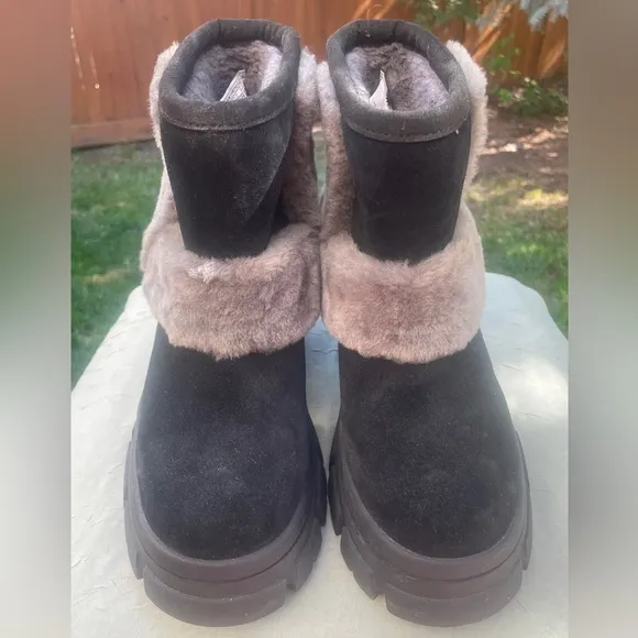 NEW UGG Brooklyn Sunburst 1145710 Black Suede &amp; Shearling Platform Chelsea Boots