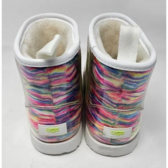 NEW!! UGG KIDS‎ CLASSIC CLEAR MINI PIXELATE: WHITE/GREEN GIRLS BOOTS Size 5