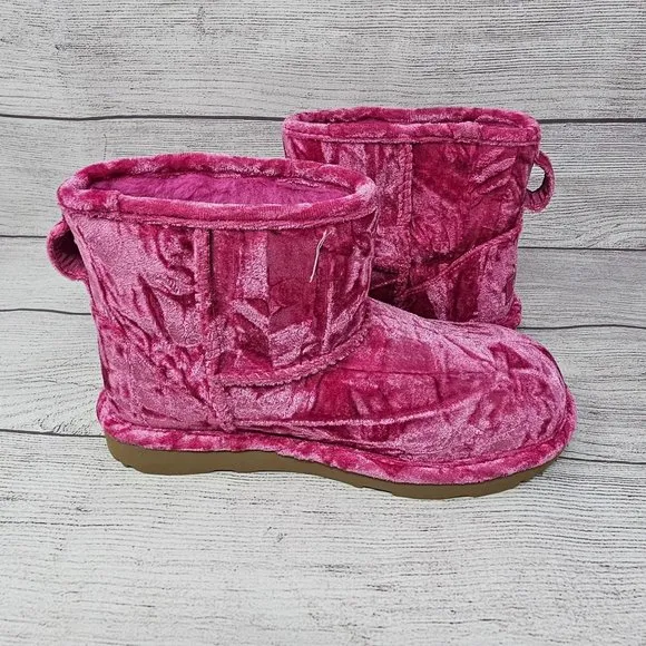 NEW!!! UGG NEW Classic Mini II Boots‎ Kids Hot Pink Crushed Velvet Size 4
